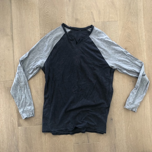 men's raglan baseball tee